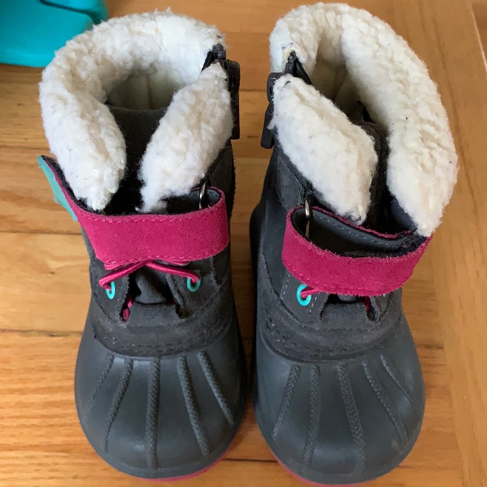 Toddler snow boots